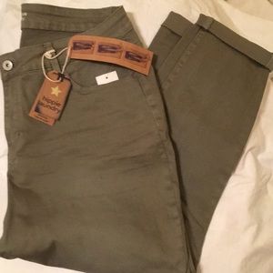 Hippie Laundry mud rise skinny in Sz 18